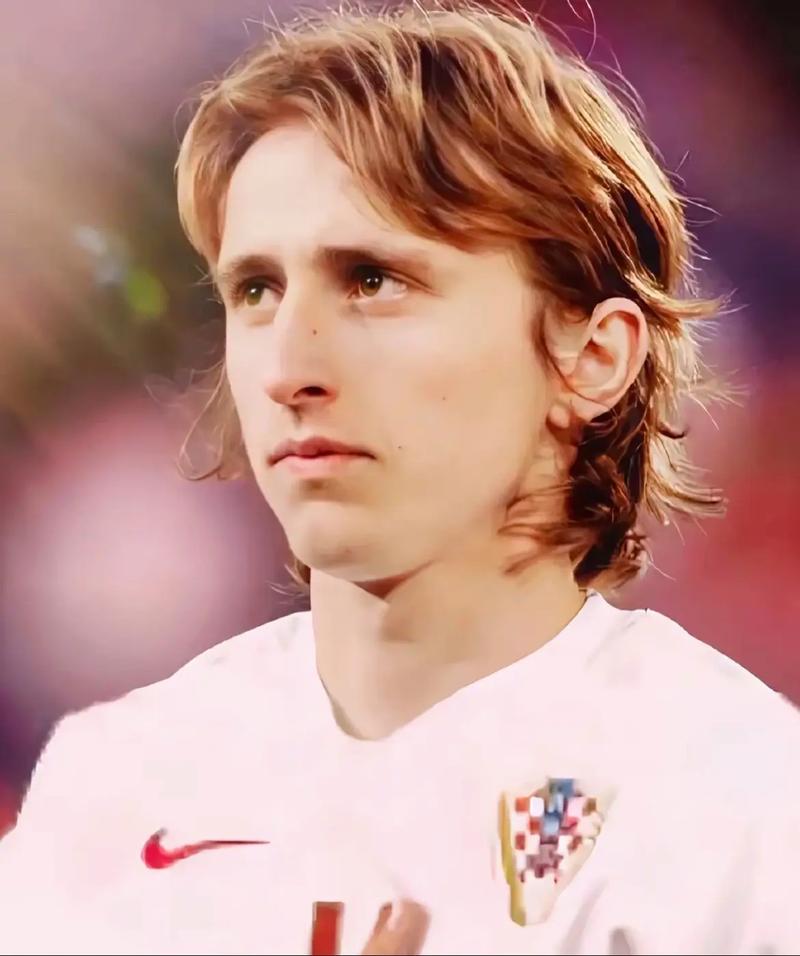 中国男篮关键时刻连丢3篮板，连续追分最后功亏一篑