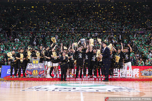 中超历年冠军主帅：仅4位本土教练，穆斯卡特2年2冠