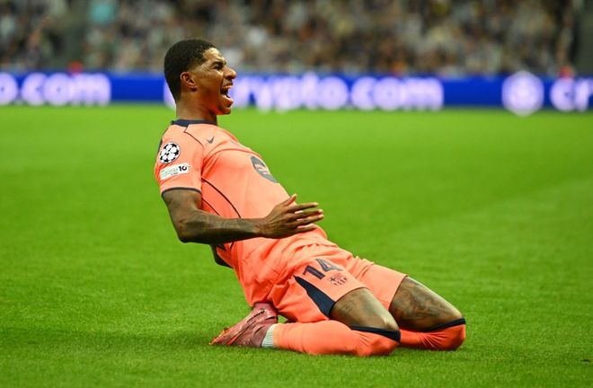 约基奇生涯3次100%命中率砍25+，历史上仅张伯伦更多